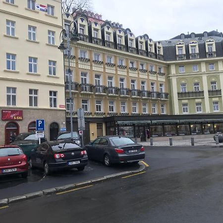 Apartman U Kolonady Κάρλοβι Βάρι Εξωτερικό φωτογραφία