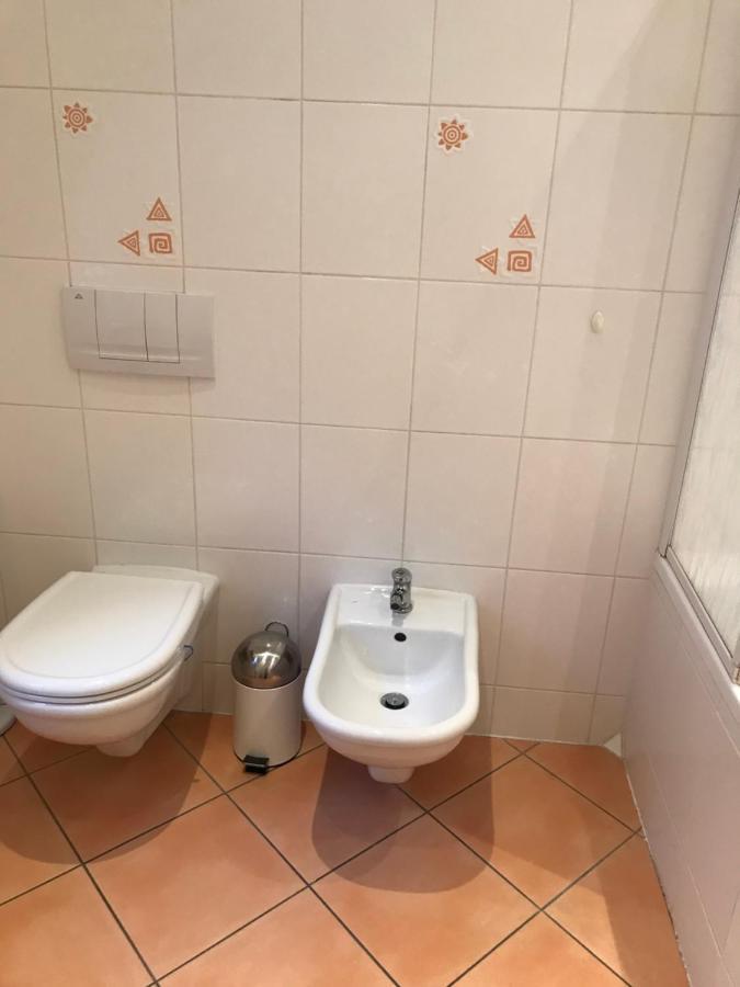 Apartman U Kolonady Κάρλοβι Βάρι Εξωτερικό φωτογραφία
