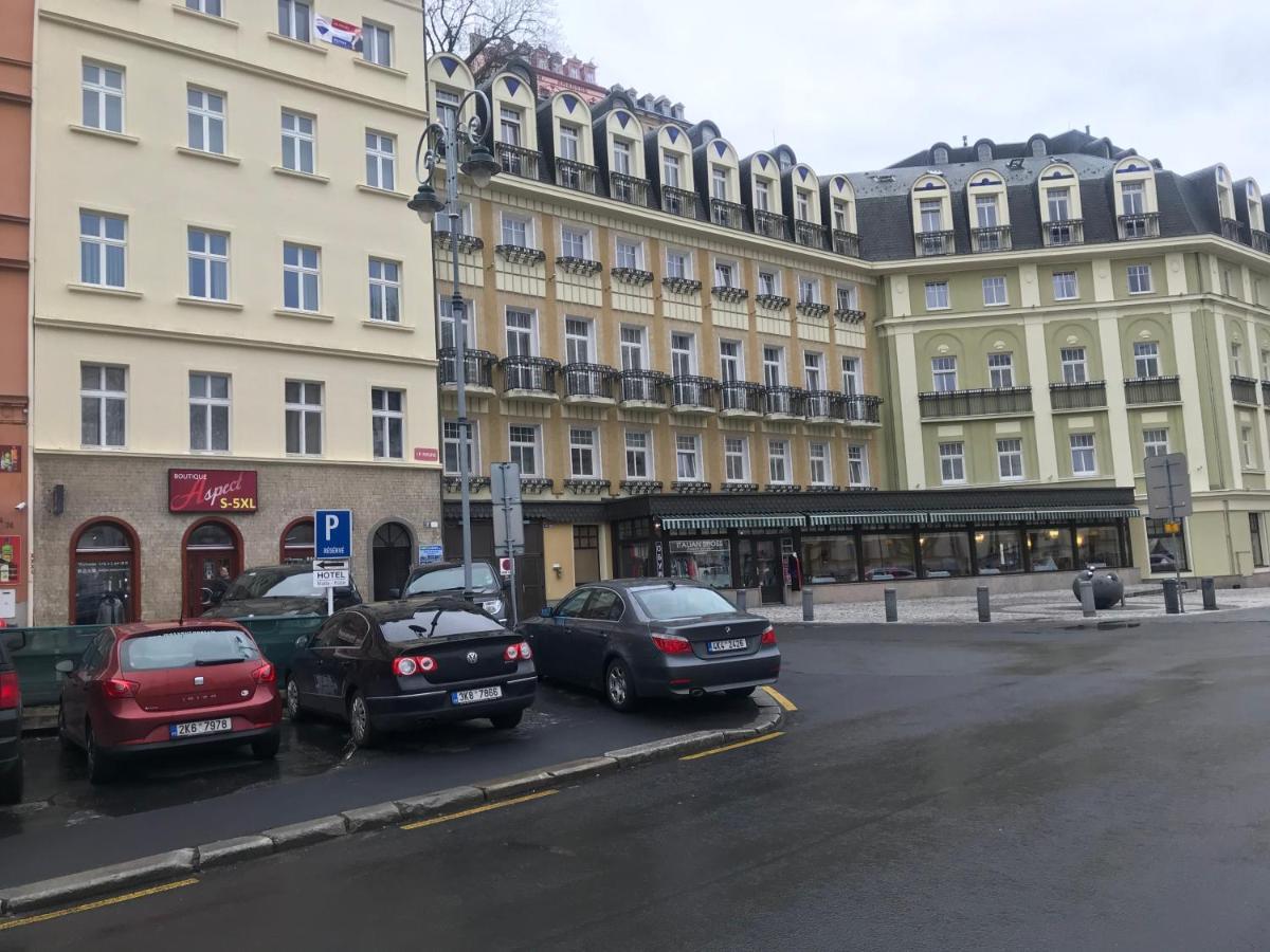 Apartman U Kolonady Κάρλοβι Βάρι Εξωτερικό φωτογραφία